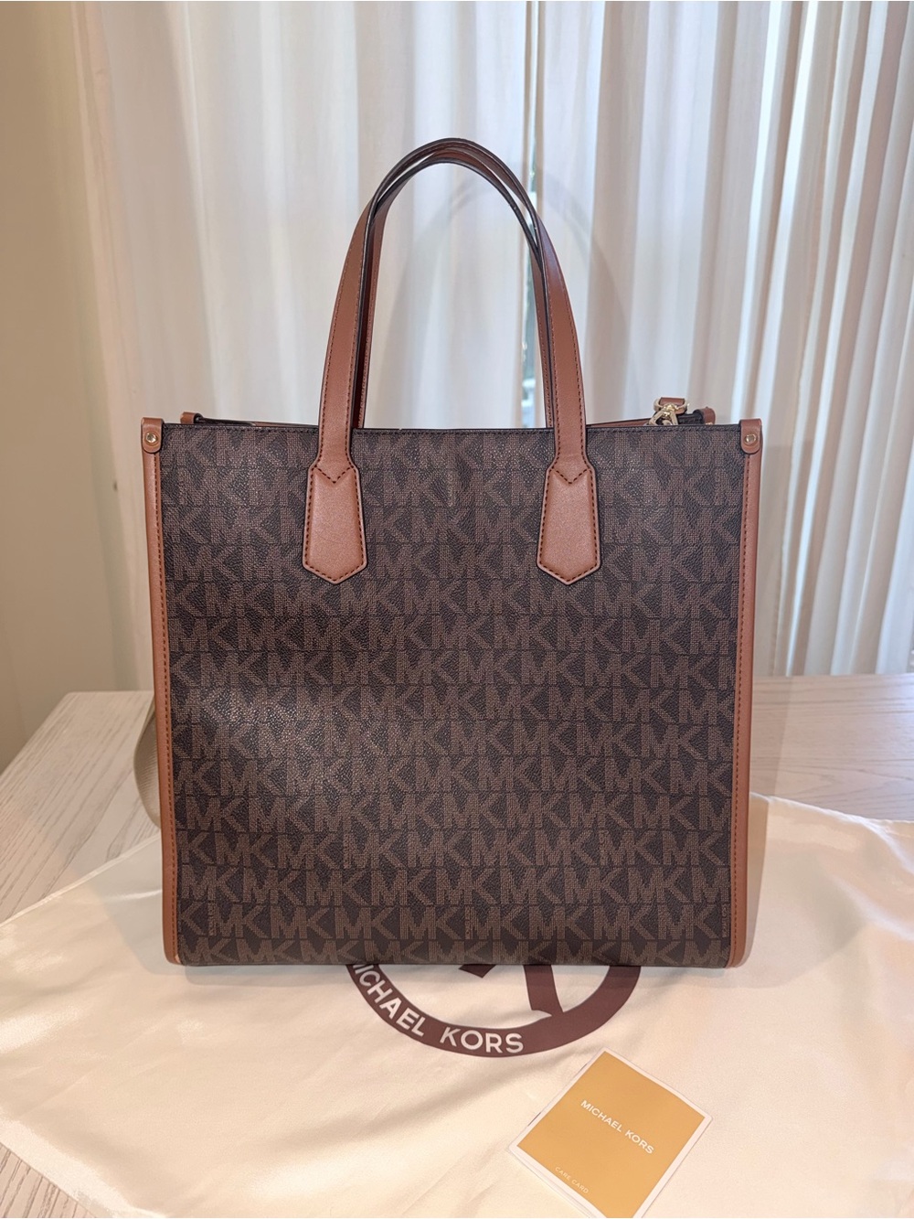 Michael Kors Brown MK Signature Messenger Tote with Tan Trim - Picture 3 of 13